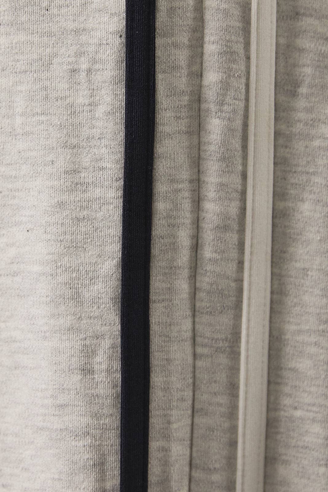MID RISE CONTRAST LINE DETAIL PANTS